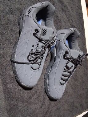 MEN'S K*SWISS CMF MEMORY FOAM INSERTS SHOES SIZE 11.5
